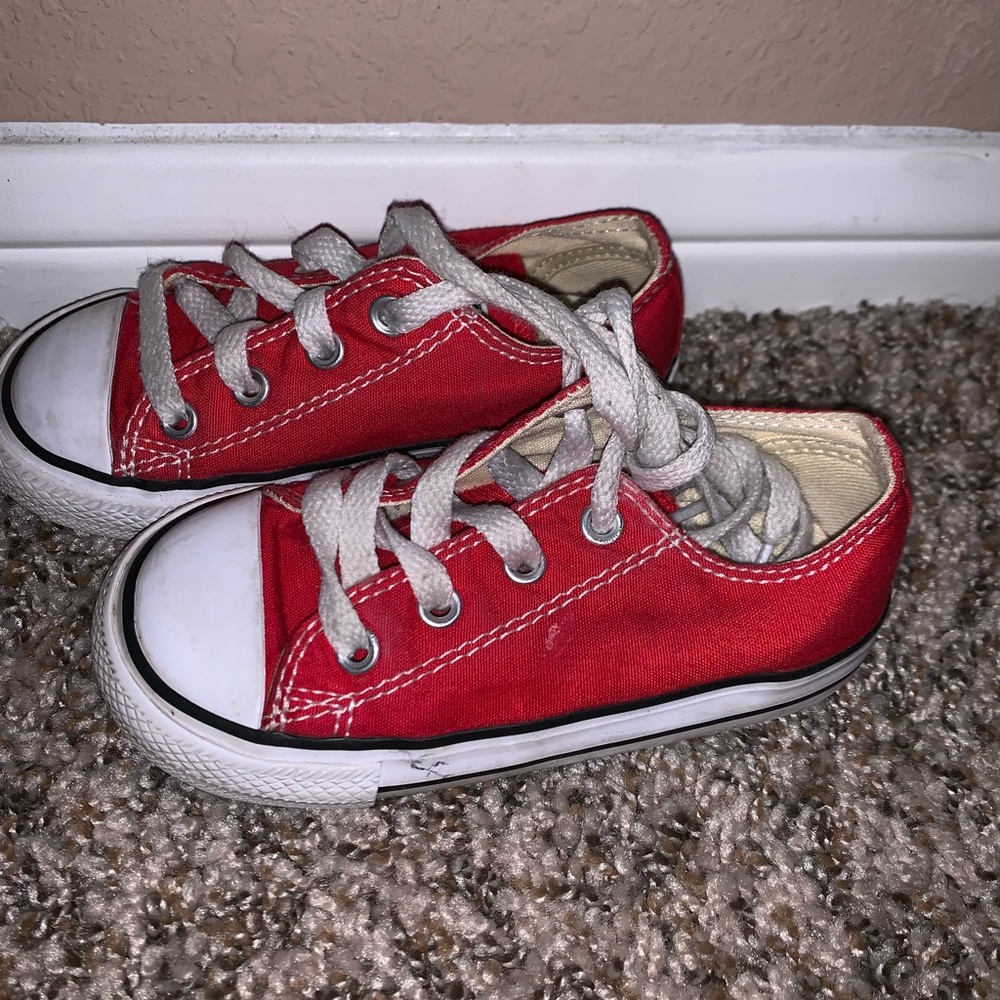 Converse - Picture 3 of 5
